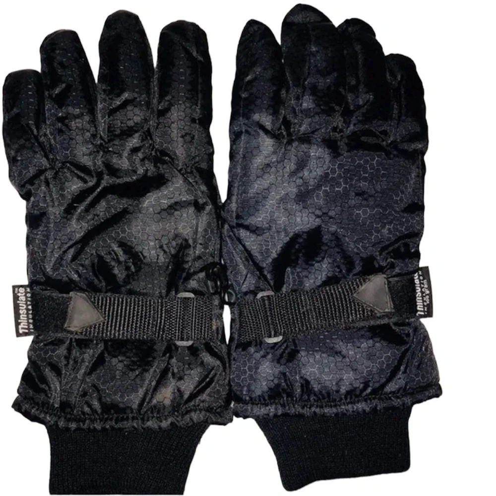 Thinsulate medium black gloves; Velcro closure